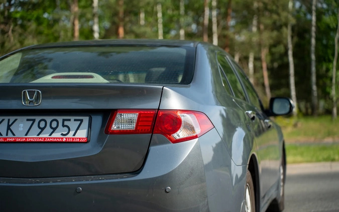 Honda Accord cena 30000 przebieg: 218000, rok produkcji 2009 z Toruń małe 277